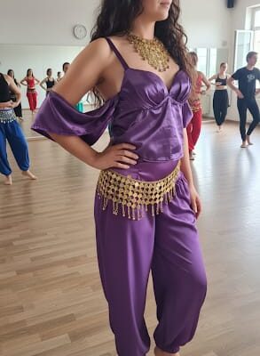 Bailarina Arabe Morada